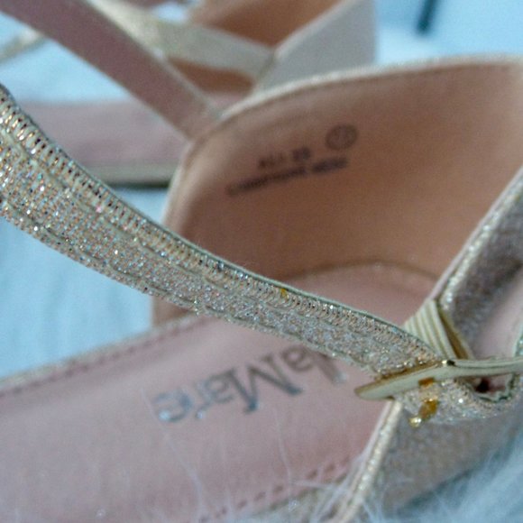 *SOLD*Champagne Glittery Flats with Ankle - Picture 4 of 7
